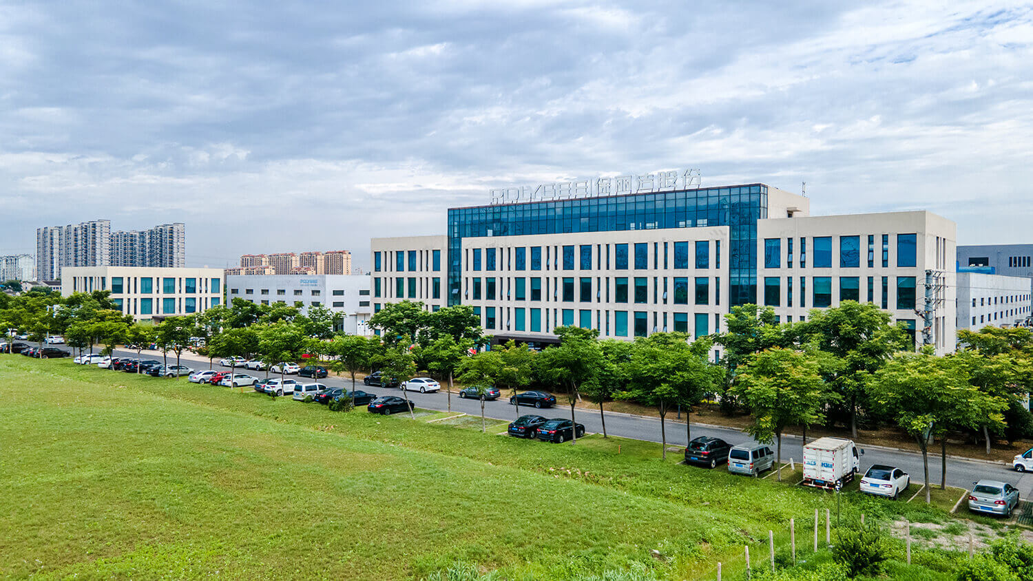 Polygee Smart Factory