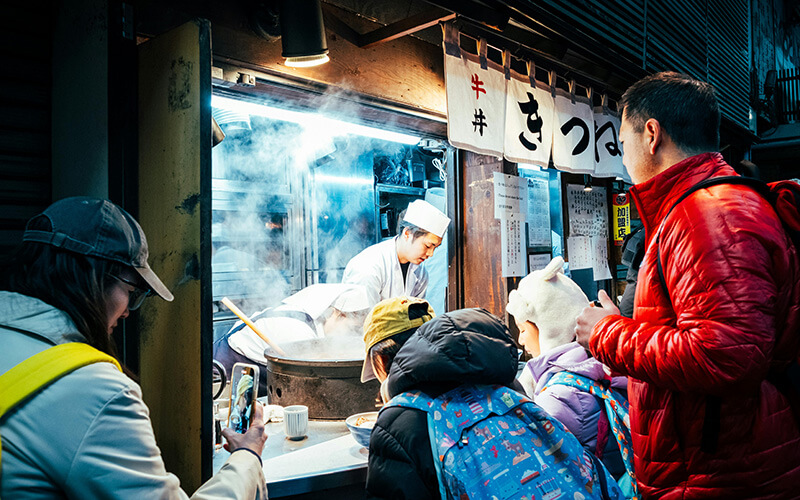 Noodle and soup kitchen with steam requiring ESP ventilation solution