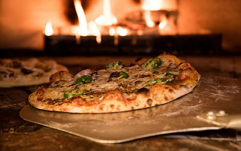 Wood-fired pizza oven smoke exhaust managed by ESP purification